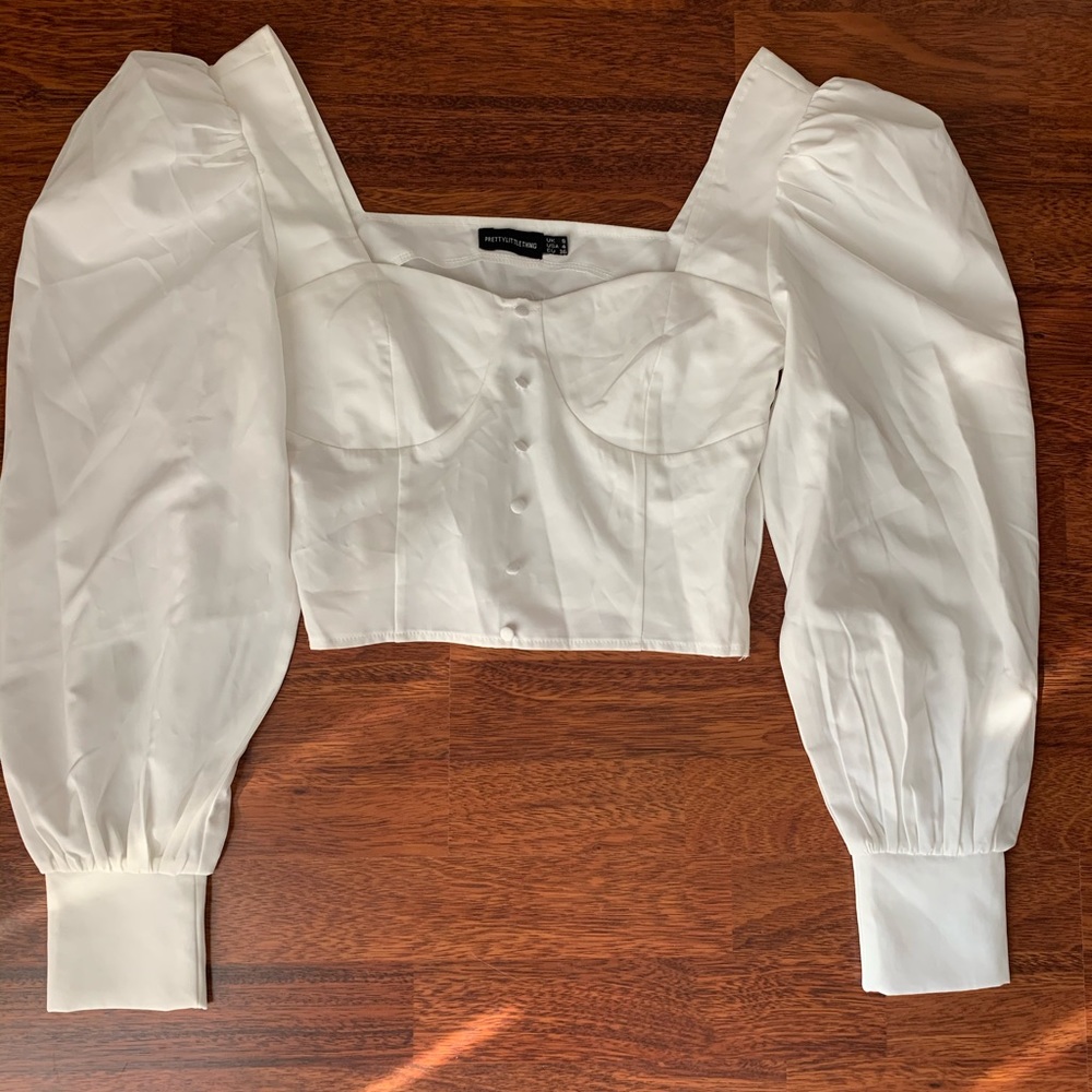 White puff sleeve blouse